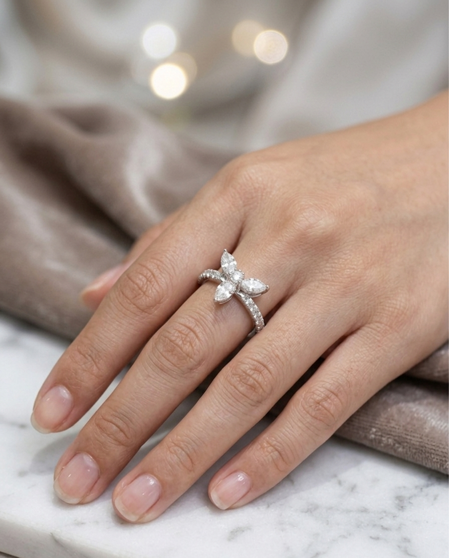 CLAIRE Leaf Ring