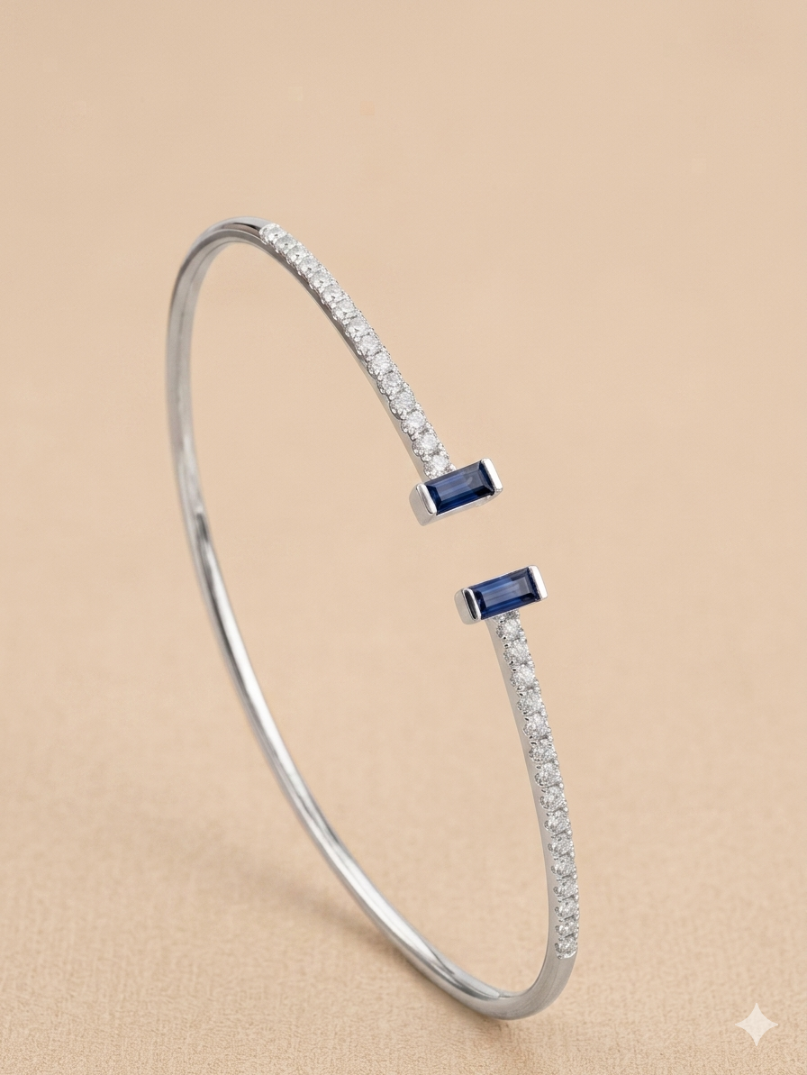 ARIANA Bangle