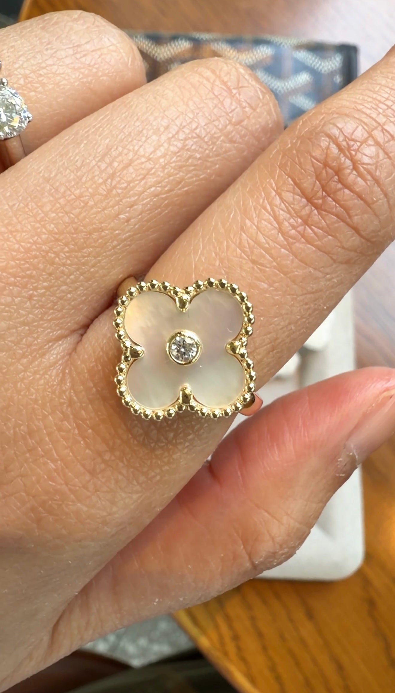 Ivory Clover Yellow Gold Ring