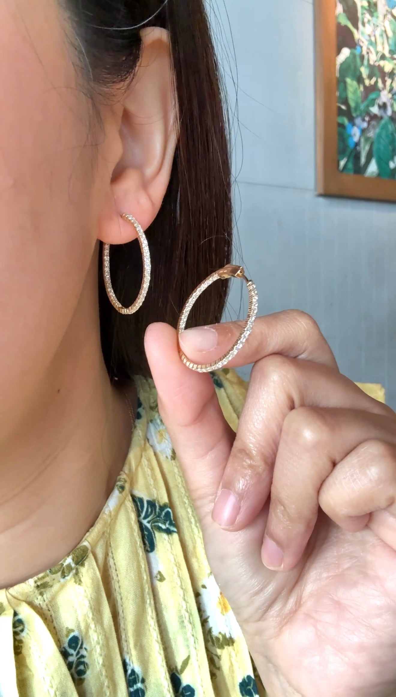 VERONICA Hoop Yellow Gold Earrings