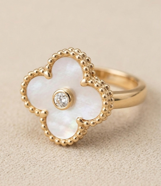 Ivory Clover Yellow Gold Ring