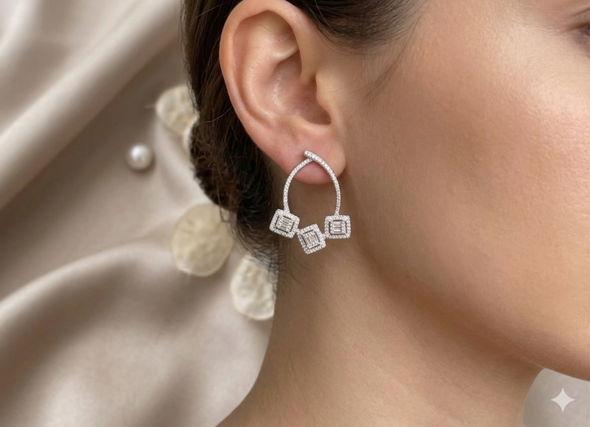 TAVIRA Drop Earrings