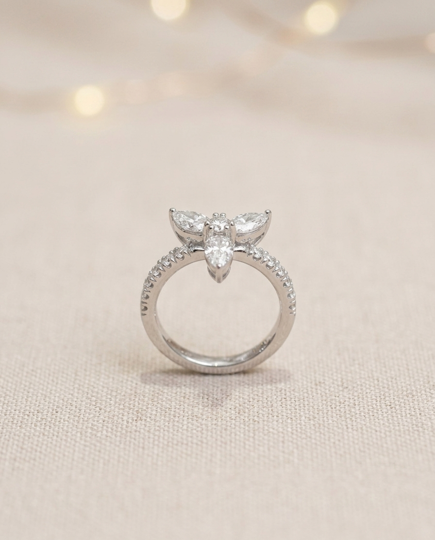 CLAIRE Leaf Ring