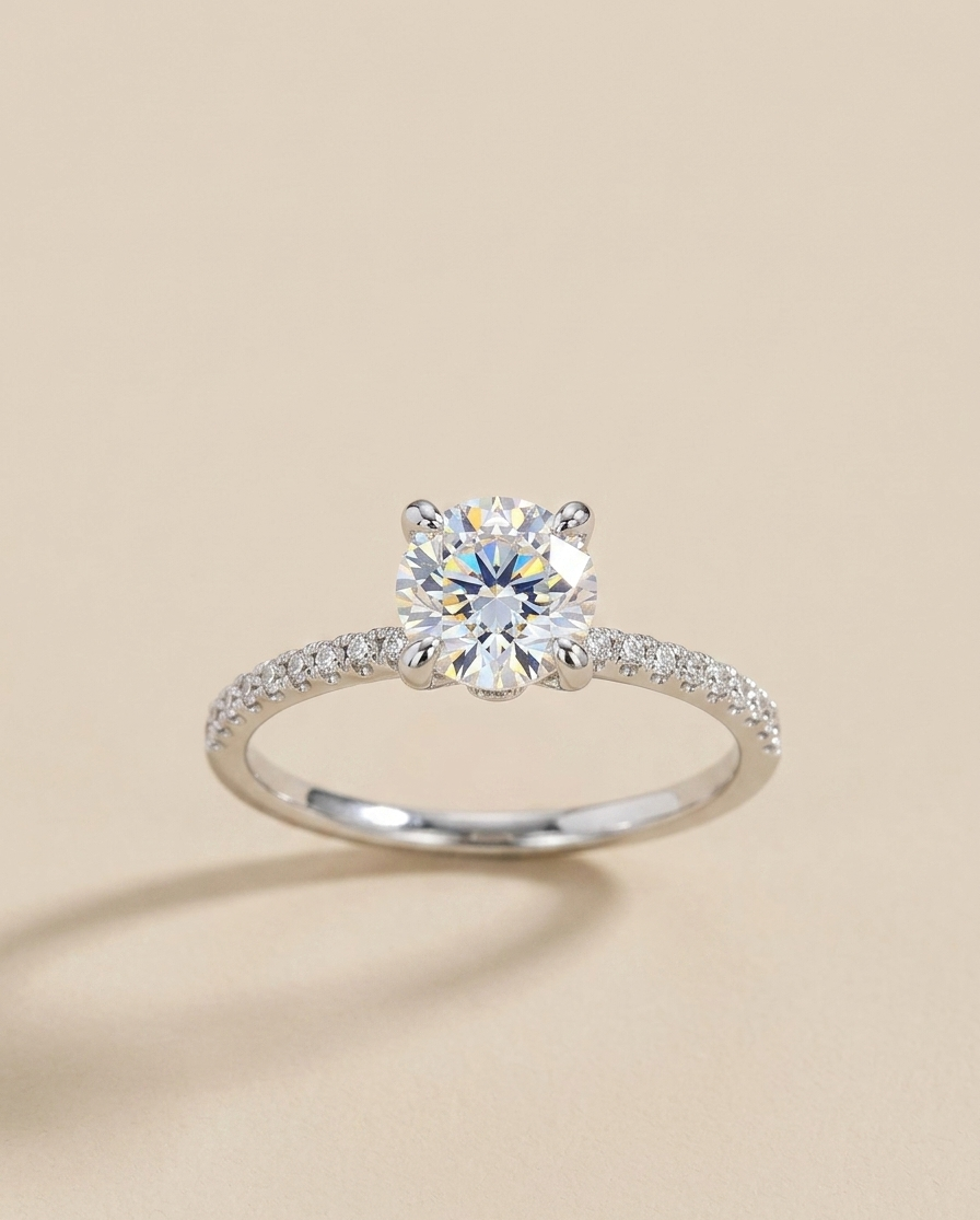 MABEL ring w/ side dia
