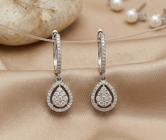 AURELLE Dangling Earrings