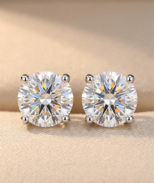Mila Diamond Stud Earrings