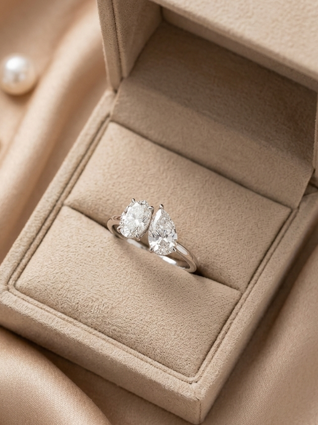 YVO Two-shaped Diamond Ring