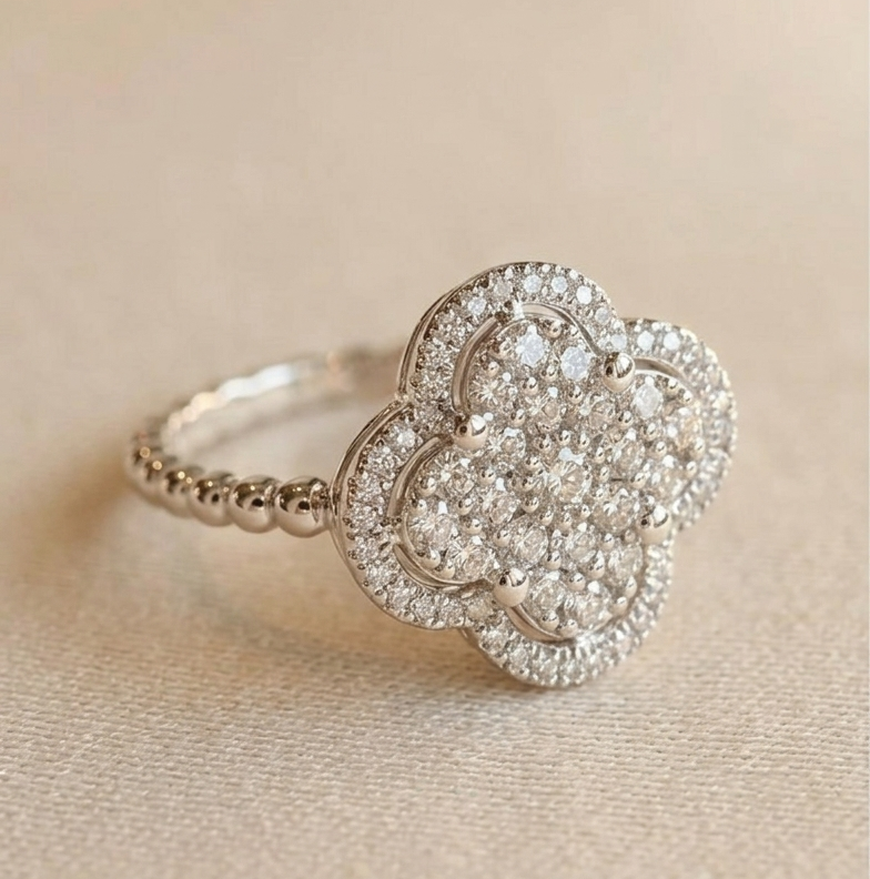 Vina Clover Ring