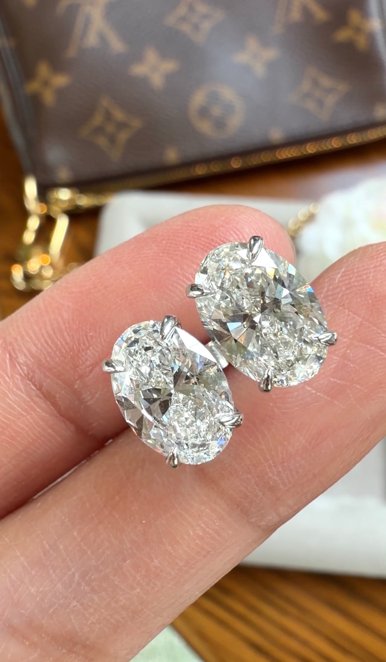 Lara Oval Diamond Stud Earrings