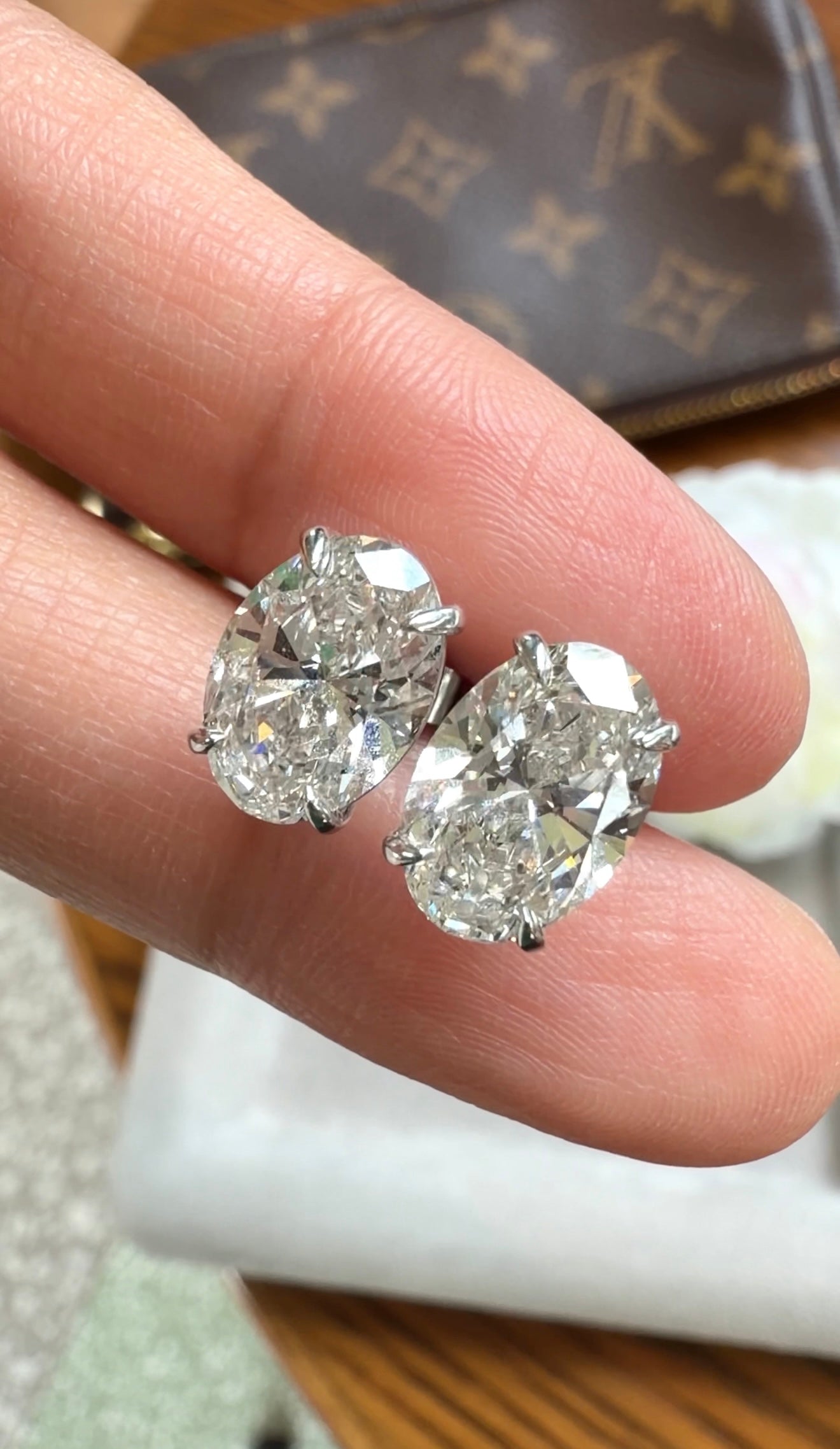 Lara Oval Diamond Stud Earrings