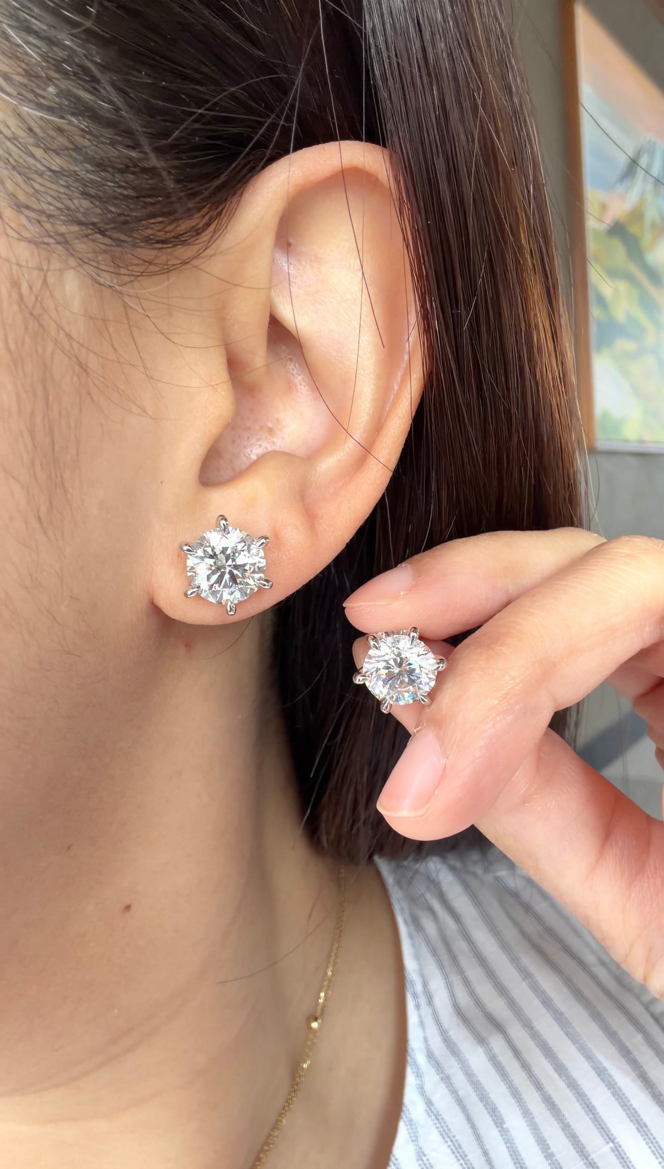 LUMINA Solitaire White Gold Earrings