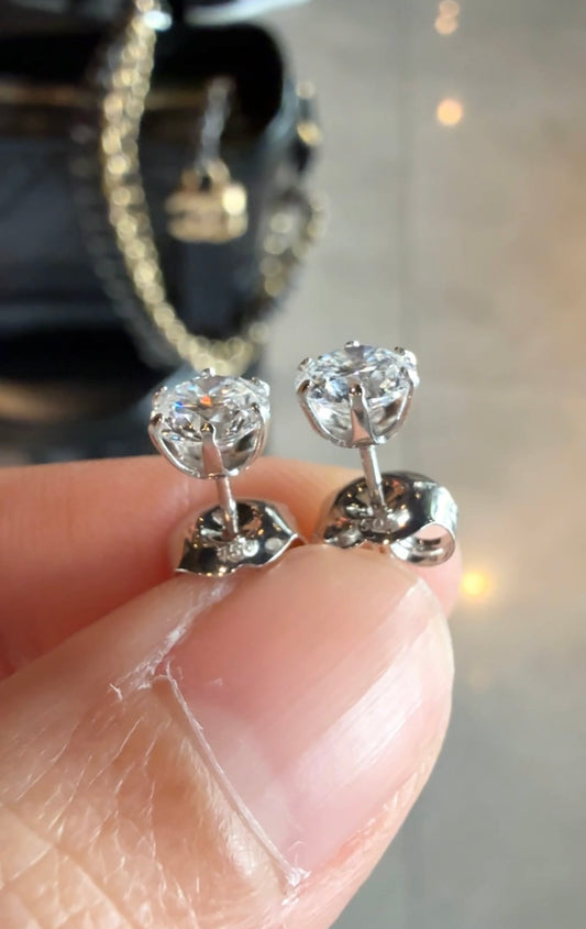 Tish White Gold Stud Earrings