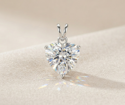 LOVIE Heart Pendant