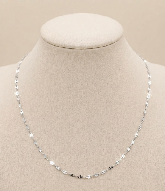 ELAN Necklace
